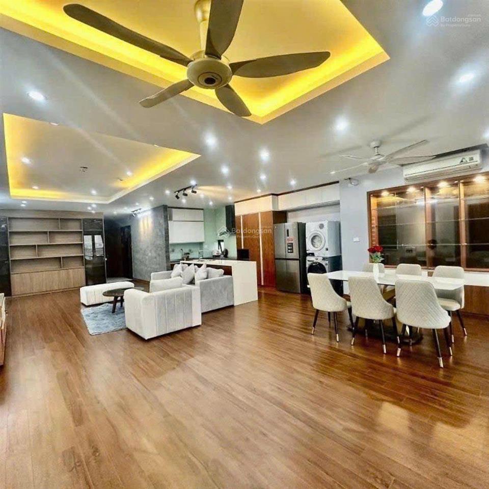 Bán gấp nhà riêng 11 căn hộ, 29 giường, 12 wc, 210m² tại trịnh công sơn, xuân la, tây hồ, 142 tỷ