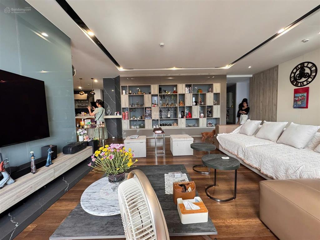 Cần thanh khoản sớm căn hộ chung cư 3pn, 3wc, 190m² tại sunshine riverside, giá ưu đãi 19,9 tỷ