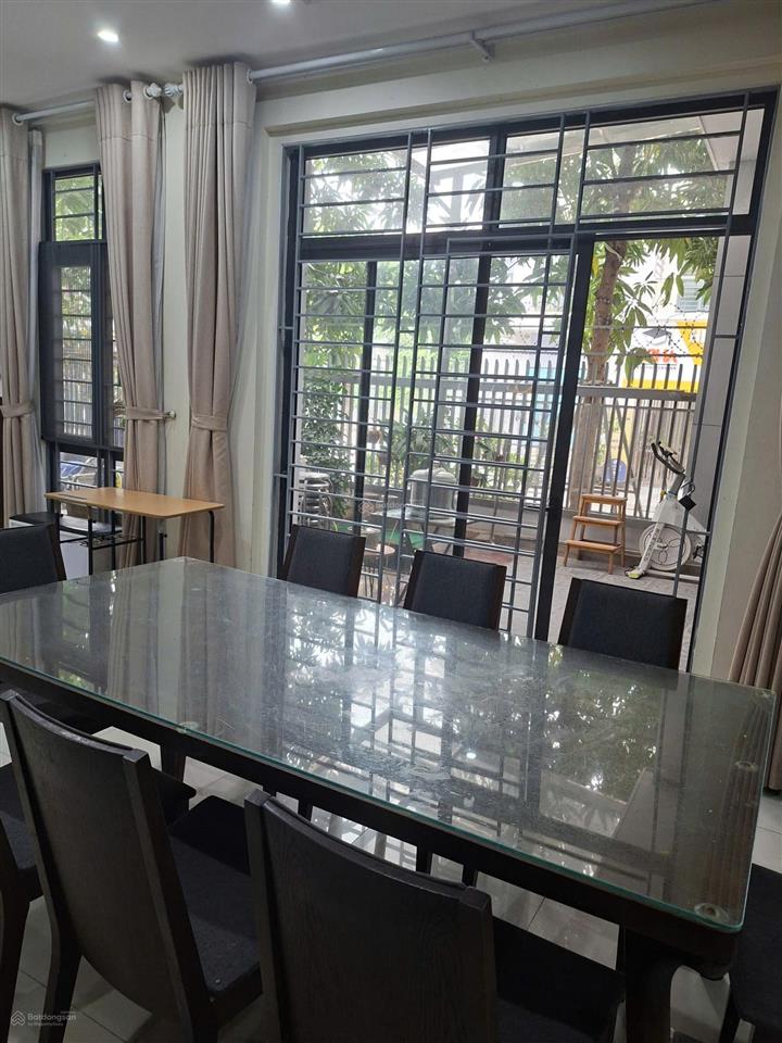 Cần bán biệt thự 5pn,5wc 4tang tại dự án foresa xuân phương,nam từ liêm,hà nội,290tr/m2 dt 200m2