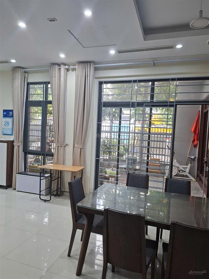 Cần bán biệt thự 5pn,5wc 4tang tại dự án foresa xuân phương,nam từ liêm,hà nội,290tr/m2 dt 200m2