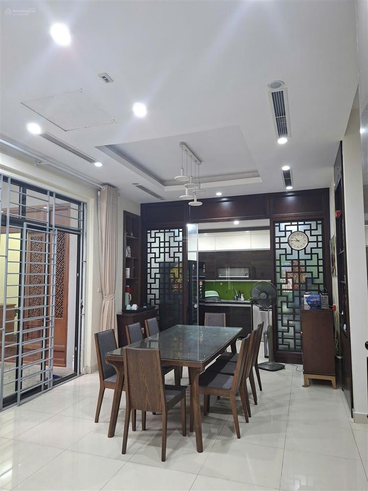 Cần bán biệt thự 5pn,5wc 4tang tại dự án foresa xuân phương,nam từ liêm,hà nội,290tr/m2 dt 200m2