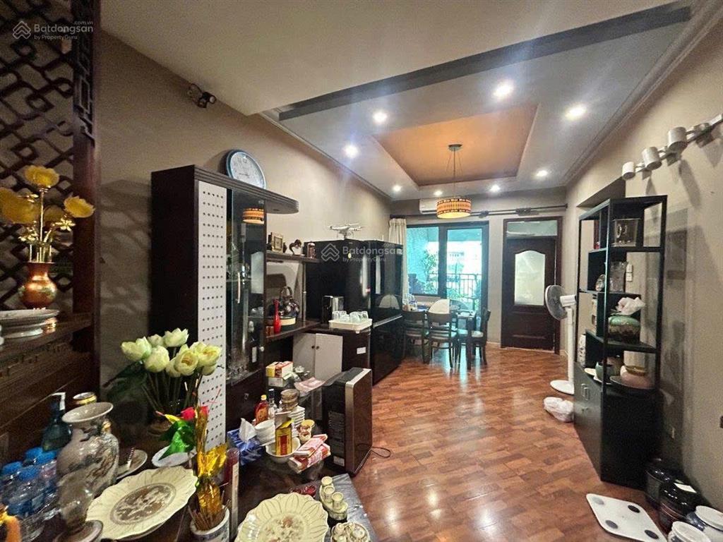 Cần bán gấp căn hộ 3pn, 3wc, 152,5m2 tại phố hoàng đạo thúy, giá cực chất 13,9 tỷ vị trí đắc địa