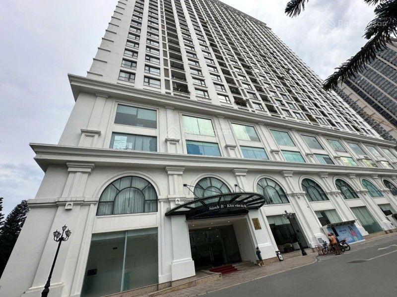 Chính chủ cần bán căn hộ 3pn, 2wc, 133m2 tại royal city, thanh xuân, hà nội, 20,5 tỷ view đẹp tòa