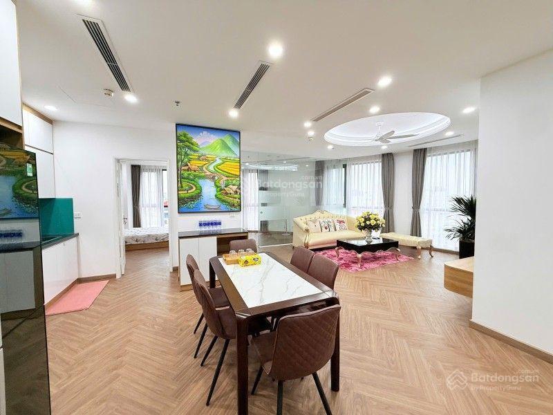 Chính chủ cần bán căn hộ 3pn, 2wc, 133m2 tại royal city, thanh xuân, hà nội, 20,5 tỷ view đẹp tòa
