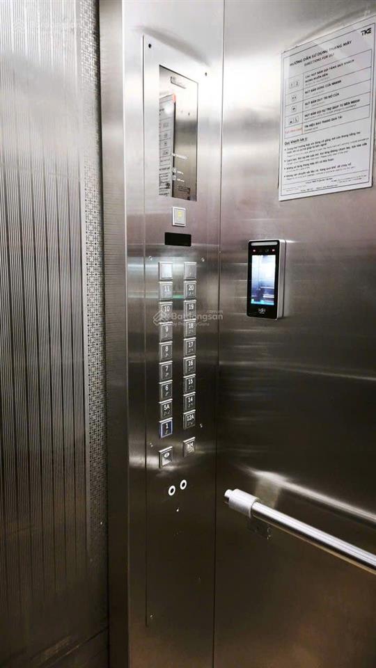 Nhà có việc cần bán gấp căn hộ chung cư cao cấp siêu rộng hà nội 206m2, 4pn 4wc, vị trí vàng 12.3tỷ