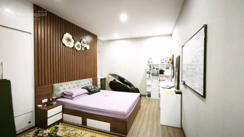 Nhà có việc cần bán gấp căn hộ chung cư cao cấp siêu rộng hà nội 206m2, 4pn 4wc, vị trí vàng 12.3tỷ