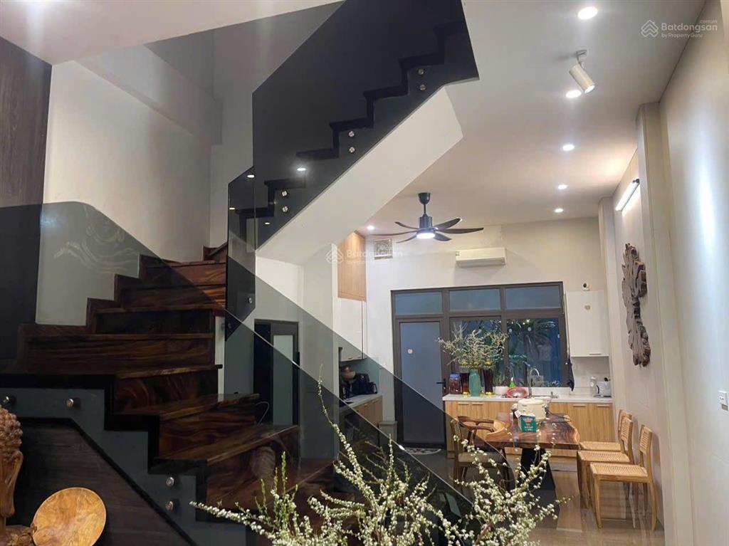 Gia đình có việc gấp hạ giá 4.1 tỷ bán nhà riêng 75 m2 tại đồng tâm, 17,9 tỷ giá tốt so với khu vực