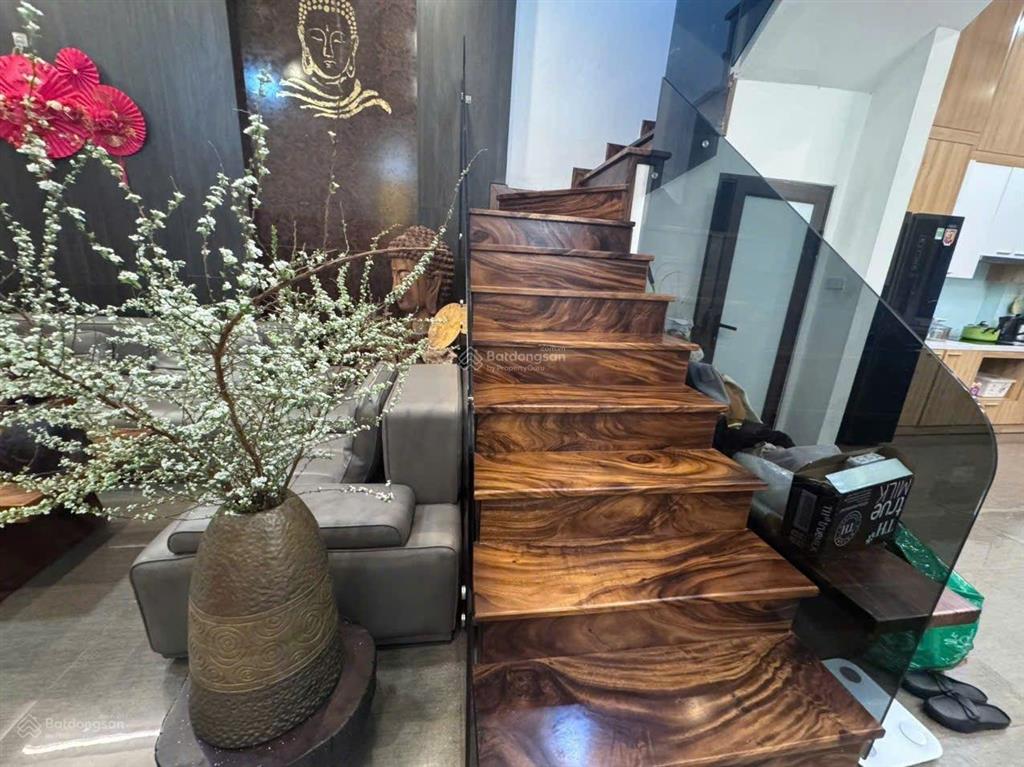 Gia đình có việc gấp hạ giá 4.1 tỷ bán nhà riêng 75 m2 tại đồng tâm, 17,9 tỷ giá tốt so với khu vực