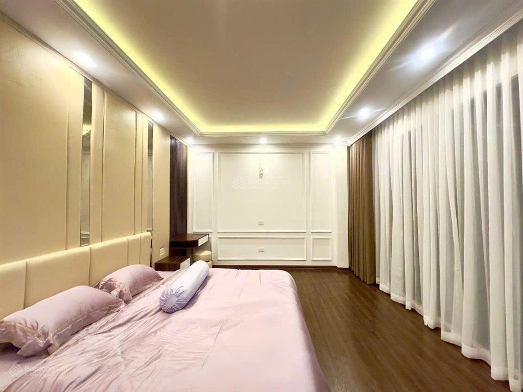 Kim mã ba đình nhà mới 6 tầng thang máy lô góc chỉ 14,42 tỷ 6 tầng mặt tiền rộng