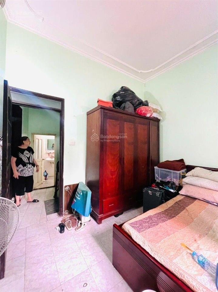 Bán nhà dịch vọng khúc thừa dụ lô đất vàng dòng tiền chỉ 32.5 tỷ sổ đỏ đẹp dt 115m,