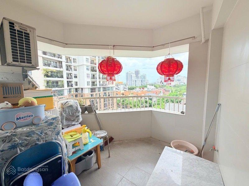 Gia đình có việc cần thanh khoản gấp căn hộ 170m 3pn 3wc full nội thất slot ô tô dịch vọng,căn góc.