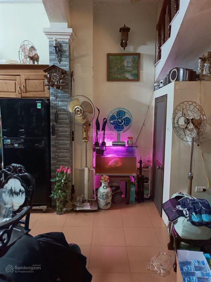 Gia đình có việc cần ra đi gấp nhà đất vị trí vàng tây hồ nở hậu  20m ra phố đi bộ trịnh công sơn