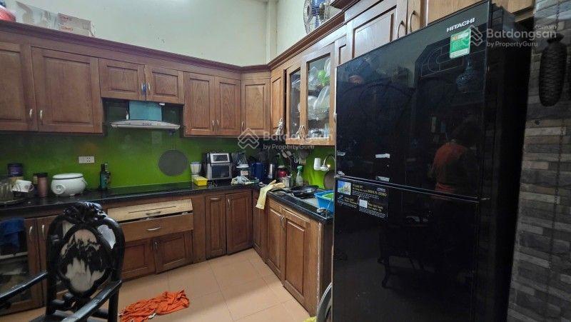 Gia đình có việc cần ra đi gấp nhà đất vị trí vàng tây hồ nở hậu  20m ra phố đi bộ trịnh công sơn