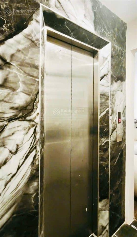 Nhà có việc gấp cần bán nhà mặt phố trương công giai thang máy vỉa hè rộng kinh doanh đỉnh