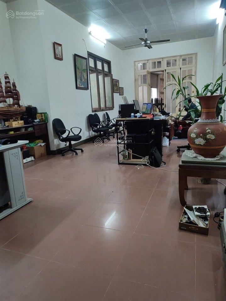 Cần bán nhà cầu giấy mặt tiền 22m gara ô tô thiết kế biệt thự pháp dt 118m 5 tầng giá 355tr/m2