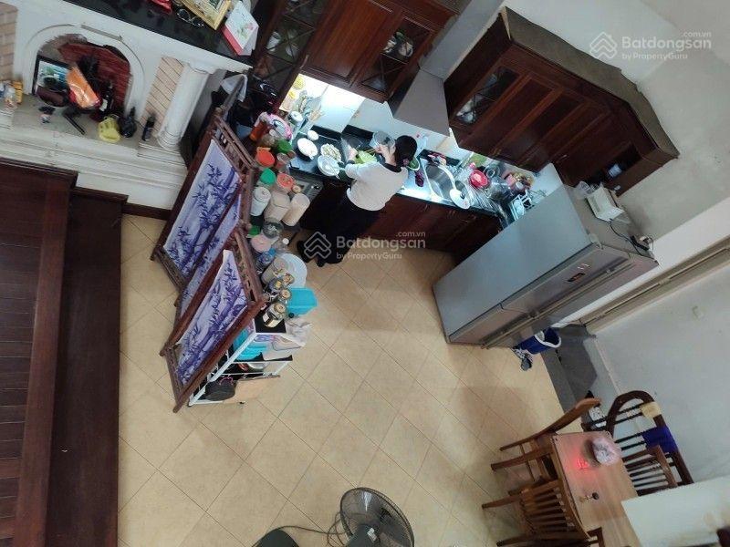 Cần bán nhà cầu giấy mặt tiền 22m gara ô tô thiết kế biệt thự pháp dt 118m 5 tầng giá 355tr/m2
