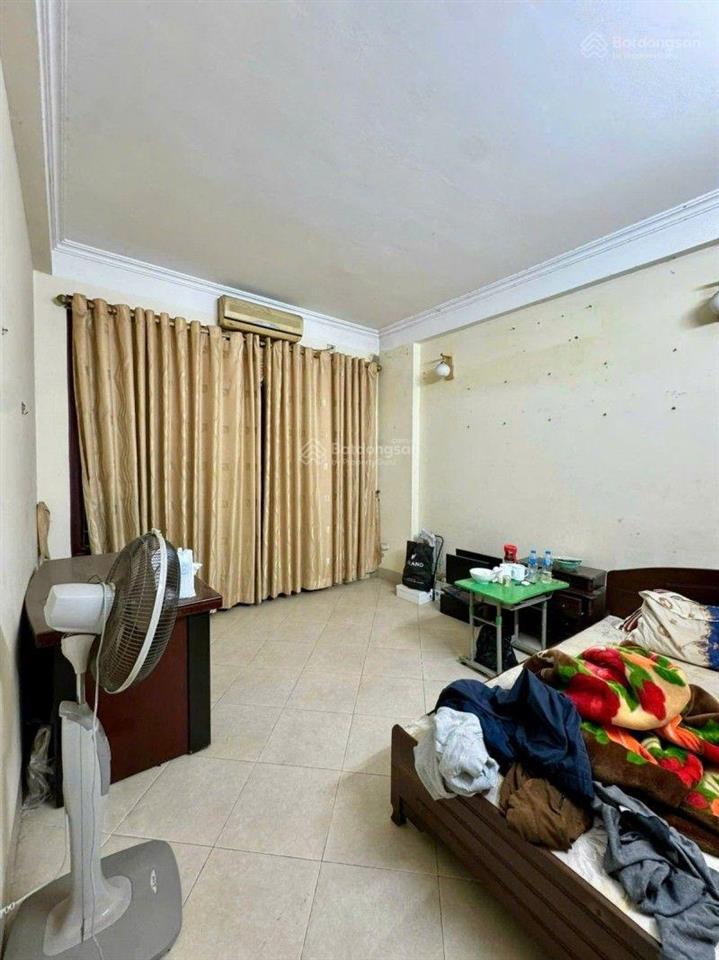Cần tiền hạ 10 tỷ bán gấp nhà mặt phố đê la thành dt 68m mt 6m 6 tầng kinh doanh + hầm ô tô