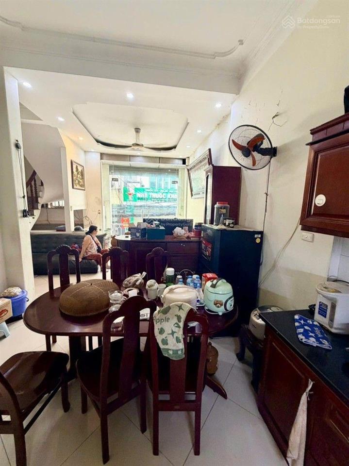 Cần tiền hạ 10 tỷ bán gấp nhà mặt phố đê la thành dt 68m mt 6m 6 tầng kinh doanh + hầm ô tô