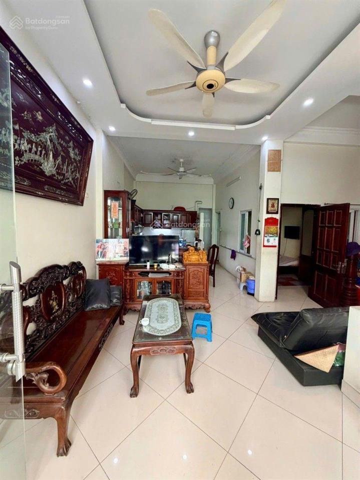 Cần tiền hạ 10 tỷ bán gấp nhà mặt phố đê la thành dt 68m mt 6m 6 tầng kinh doanh + hầm ô tô