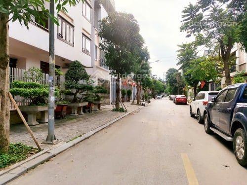 Chính chủ cần tiền bán gấp nhà đội nhân ba đình | 102m² | mặt tiền rộng 2 mặt thoáng 4 tầng 38 tỷ