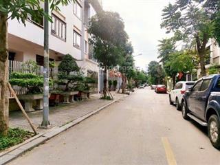 Chính chủ cần tiền bán gấp nhà đội nhân ba đình | 102m² | mặt tiền rộng 2 mặt thoáng 4 tầng 38 tỷ