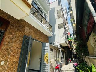 Cần bán gấp nhà phú diễn 39m2 5 tầng giá 9,5 tỷ phân lô ô tô thang máy 50m ra ôtô tránh 100m ra phố