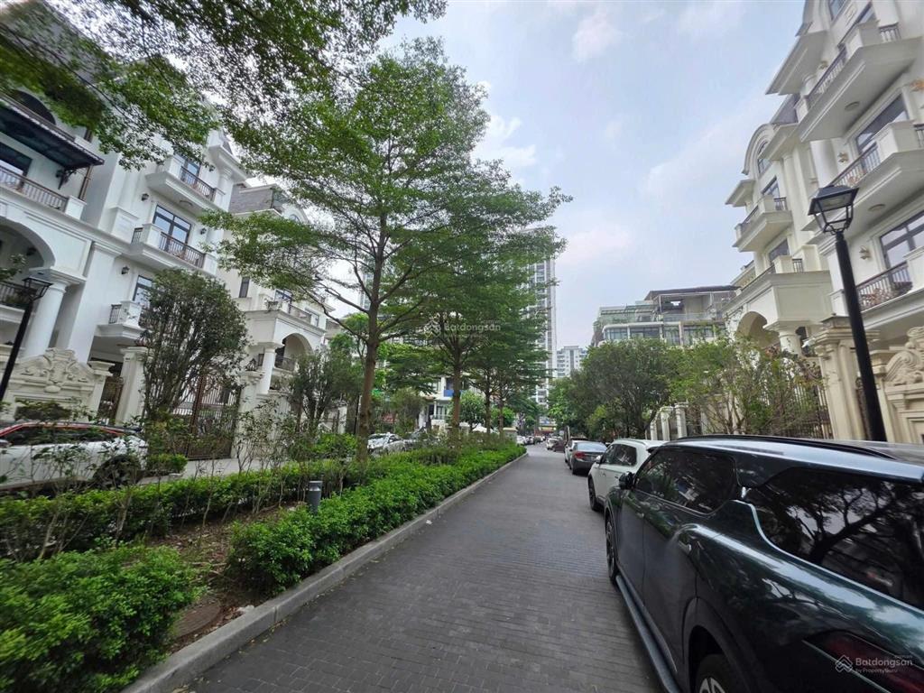 Bán biệt thự đơn lập the zei mộc hương mỹ đình 267m2 5 tầng nổi 1hầm, giá đã giảm sâu chủ thiện chí