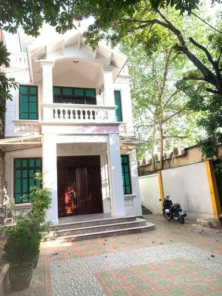 Cần bán biệt thự nguyễn văn giáp 310m mặt phố lô góc 2 mặt thoáng 79 tỷ, hàng xóm vinhomes gardenia
