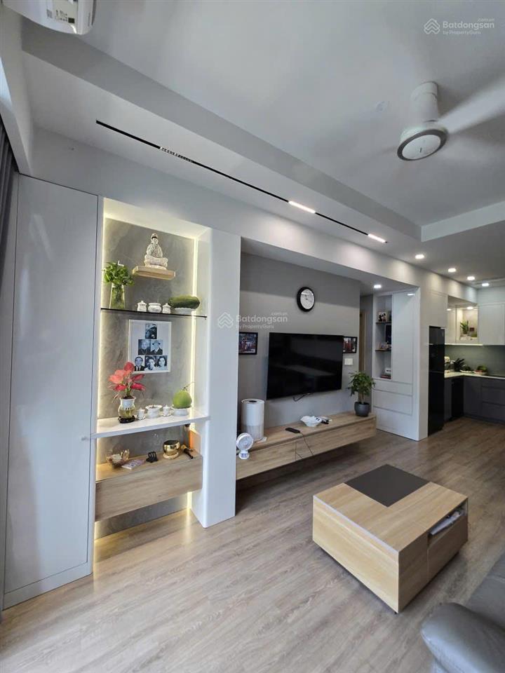 Bán căn hộ emerald celadon city 02pn view hồ trung tâm full nội thất thiết kế cao cấp