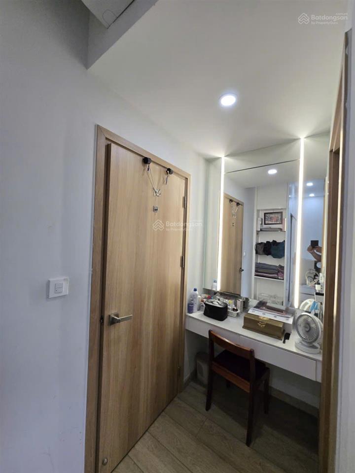 Bán căn hộ emerald celadon city 02pn view hồ trung tâm full nội thất thiết kế cao cấp