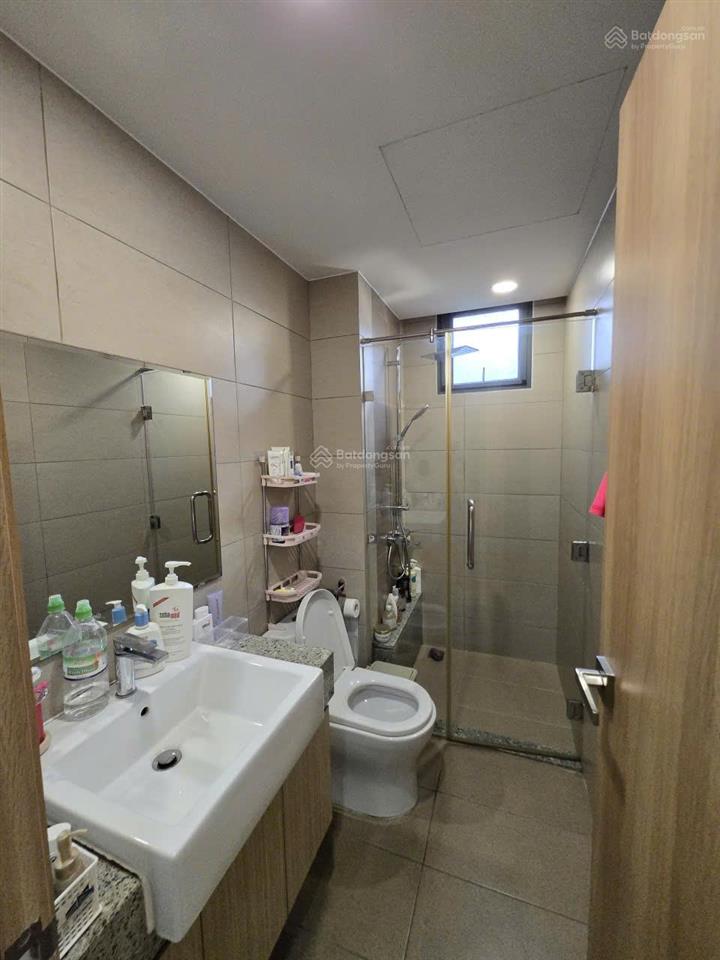 Bán căn hộ emerald celadon city 02pn view hồ trung tâm full nội thất thiết kế cao cấp