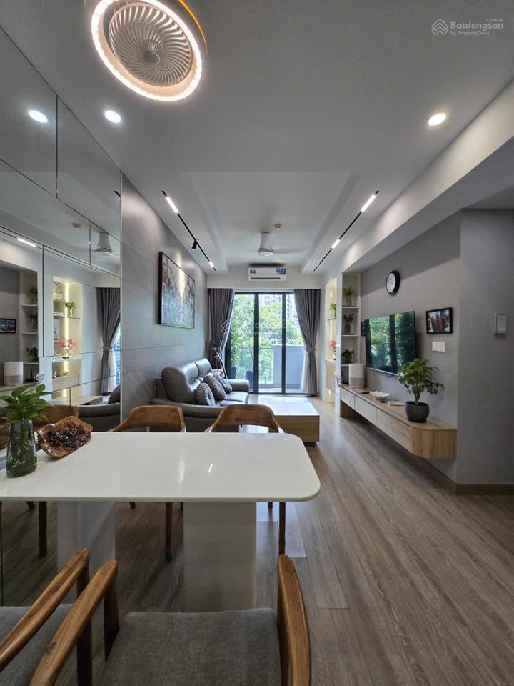 Bán căn hộ emerald celadon city 02pn view hồ trung tâm full nội thất thiết kế cao cấp