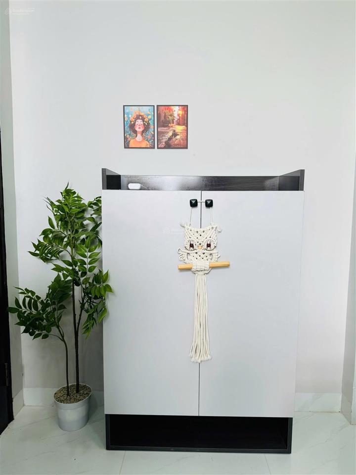 Mới 100% ngay ngã tư phú nhuận