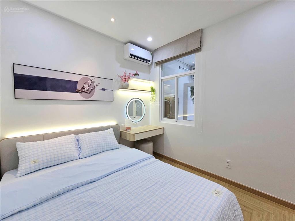 Bán căn hộ sky garden 3, phú mỹ hưng, q7  3pn 2wc nội thất cao cấp đang có hđt 32 triệu/tháng