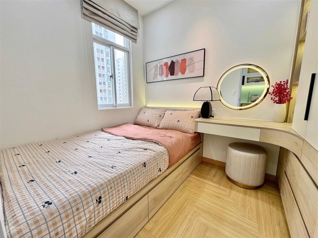 Bán căn hộ sky garden 3, phú mỹ hưng, q7  3pn 2wc nội thất cao cấp đang có hđt 32 triệu/tháng