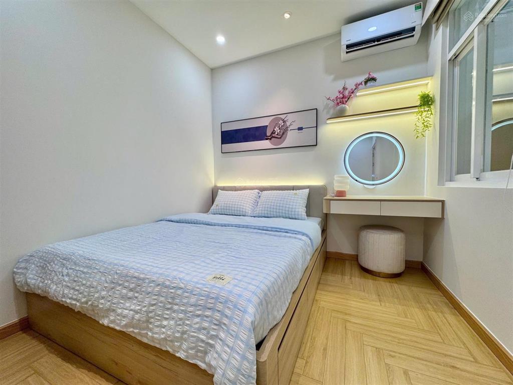 Bán căn hộ sky garden 3, phú mỹ hưng, q7  3pn 2wc nội thất cao cấp đang có hđt 32 triệu/tháng