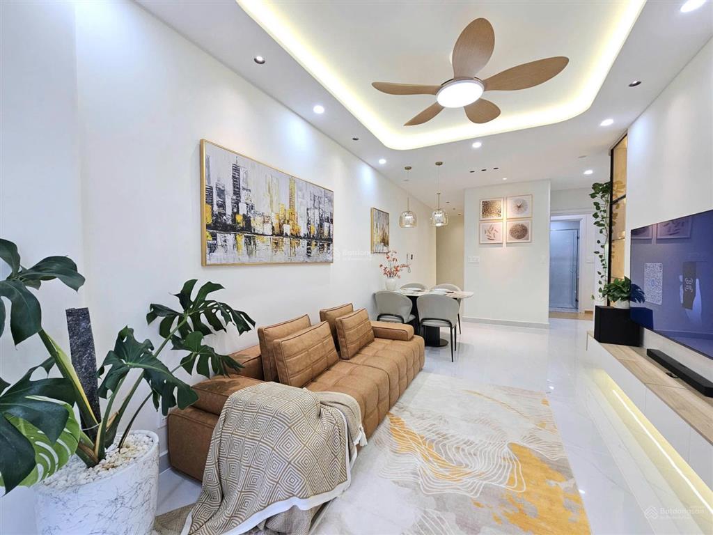 Bán căn hộ sky garden 3, phú mỹ hưng, q7  3pn 2wc nội thất cao cấp đang có hđt 32 triệu/tháng