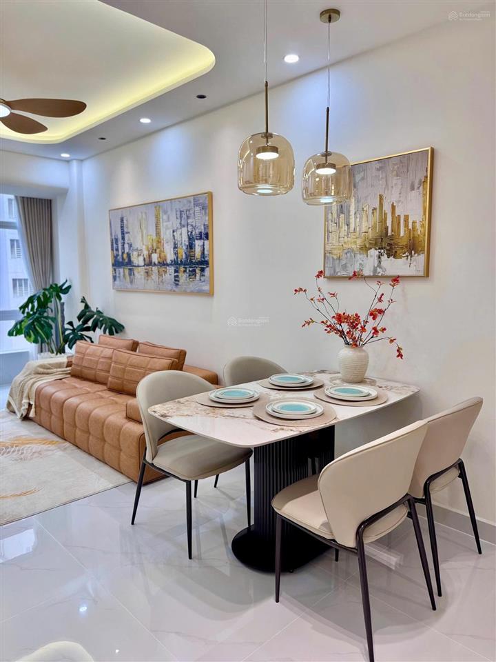 Bán căn hộ sky garden 3, phú mỹ hưng, q7  3pn 2wc nội thất cao cấp đang có hđt 32 triệu/tháng