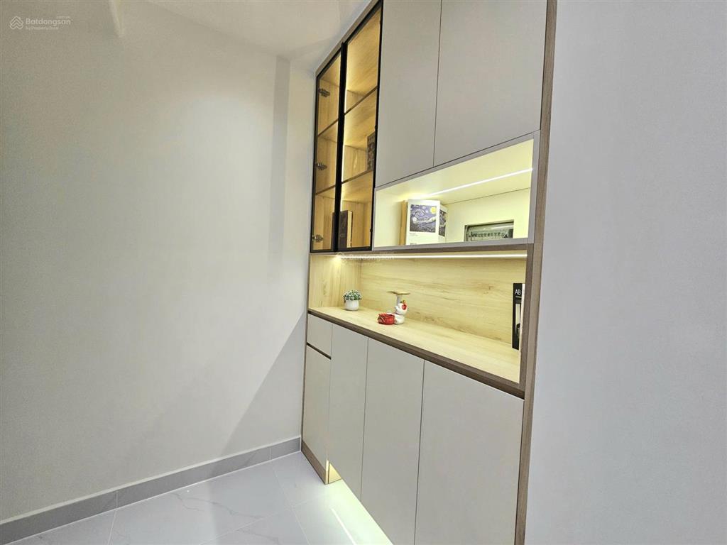 Bán căn hộ sky garden 3, phú mỹ hưng, q7  3pn 2wc nội thất cao cấp đang có hđt 32 triệu/tháng