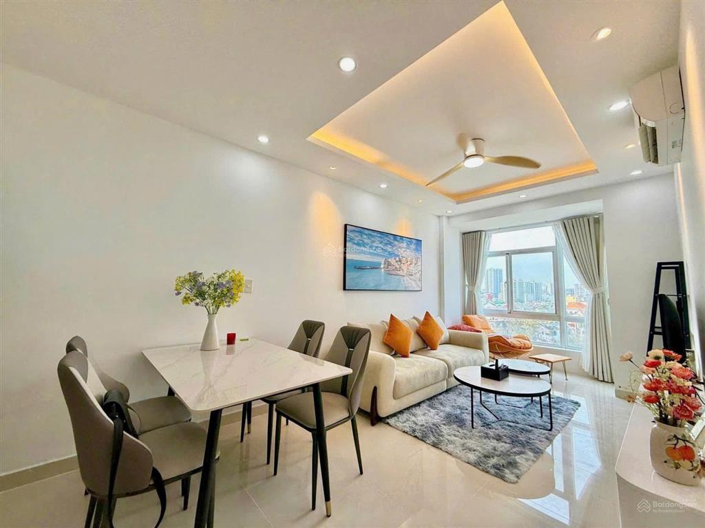 Bán căn hộ sky garden view sông, view thành phố 56m2 2pn có sẵn hđt 17tr