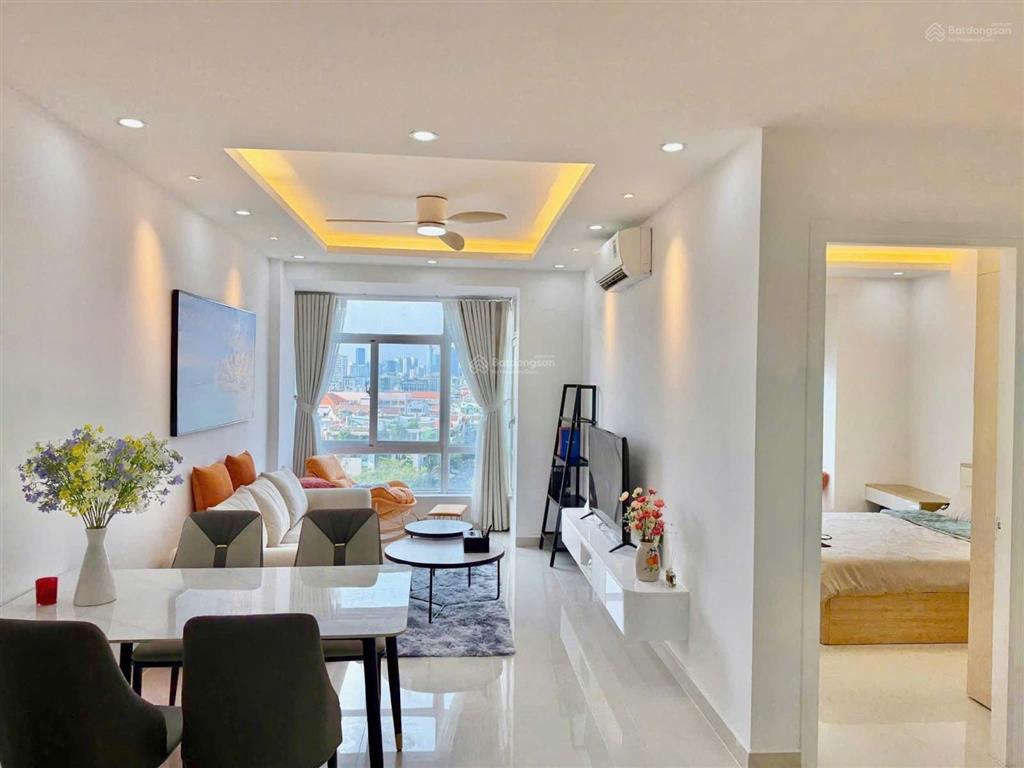 Bán căn hộ sky garden view sông, view thành phố 56m2 2pn có sẵn hđt 17tr