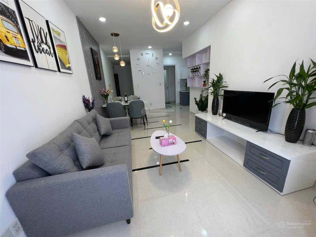 Bán gấp căn hộ sky garden 3, diện tích 69m2  2pn 2wc lầu 6. giá đầu tư 4.5 tỷ giá hời