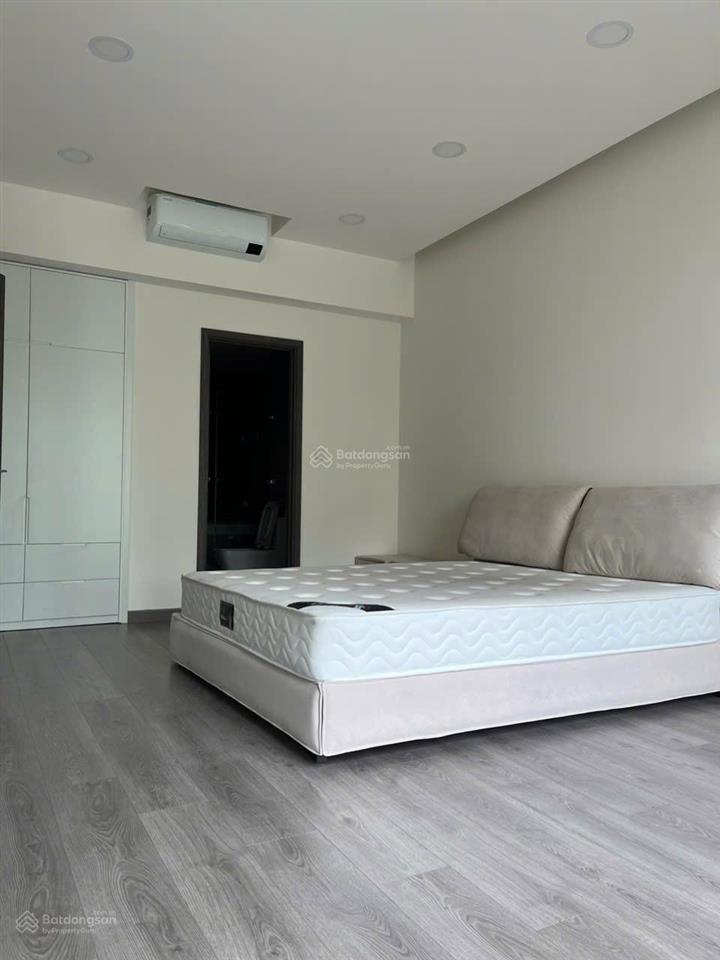 Cho thuê căn hộ centery 121m2  3pn  full nội thất