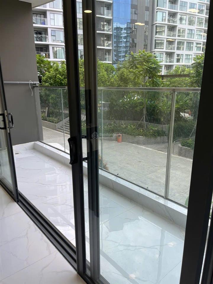 Cho thuê căn hộ centery 121m2  3pn  full nội thất