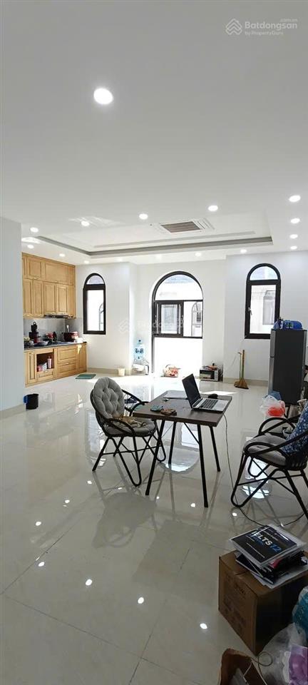 Cho thuê sàn văn phòng rẻ nhất tại dự án himlam vạn phúc . dt 91m2 x 2 sàn =182m2 . giá 20 triệu
