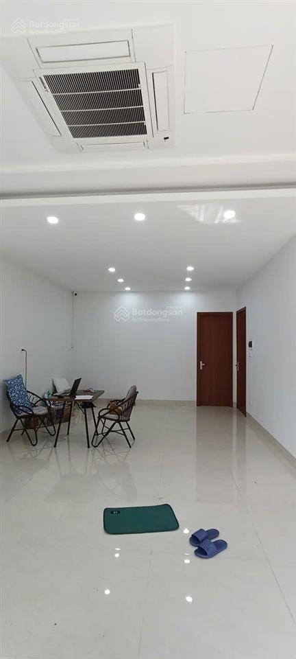 Cho thuê sàn văn phòng rẻ nhất tại dự án himlam vạn phúc . dt 91m2 x 2 sàn =182m2 . giá 20 triệu