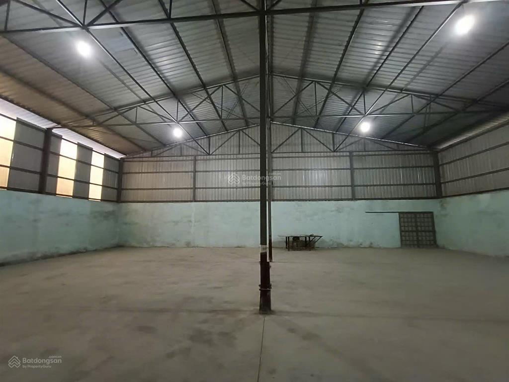 Cho thuê nhà xưởng tại đường phượng bãi, biên giang, hà đông. dt 300m2. giá 70 ngàn/m2