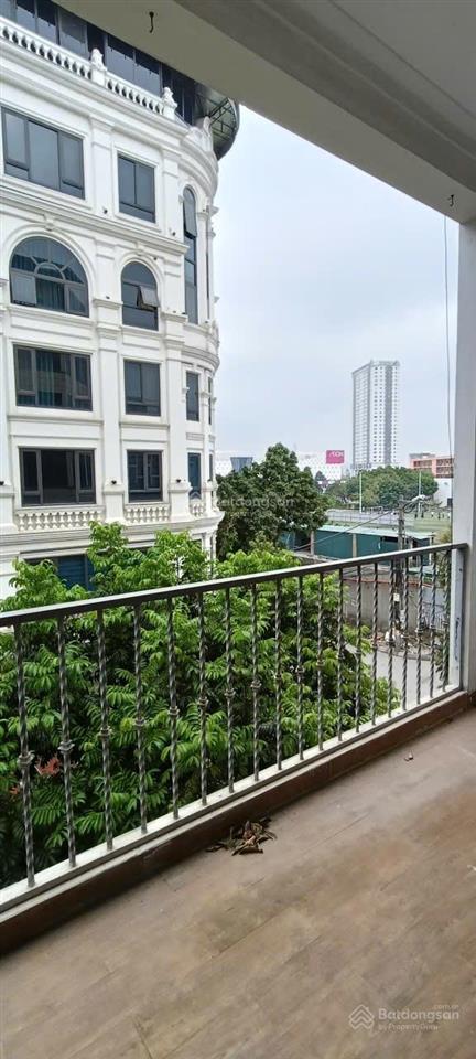 Cho thuê nhà riêng cạnh aeon mall dương nội, hà đông. dt 55m2*6,5 tầng.mt 5m. có thang máy ,đh .