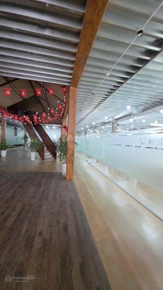 Tôi chính chủ cần bán nhà xưởng tại ccn vừa và nhỏ từ liêm. dt 1500m2. mt30m . giá 28tr/m2. (tl)