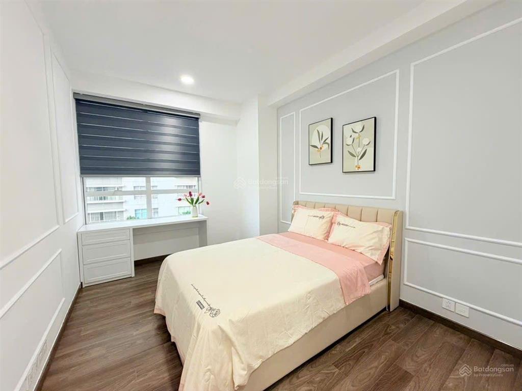 Giá tốt đầu tư, bán căn hộ sunrise city 124m, 3pn, tầng cao, có 2 ban công, có sổ hồng. giá 9.45 tỷ
